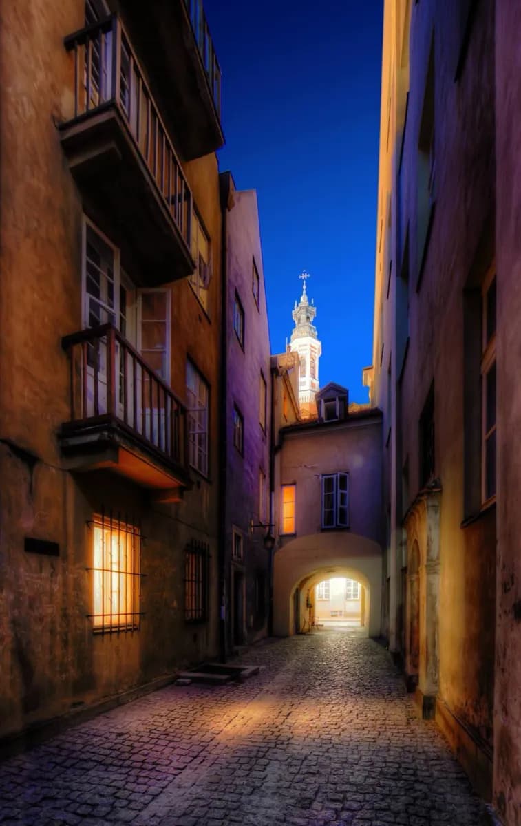 Miodowa Street · 2