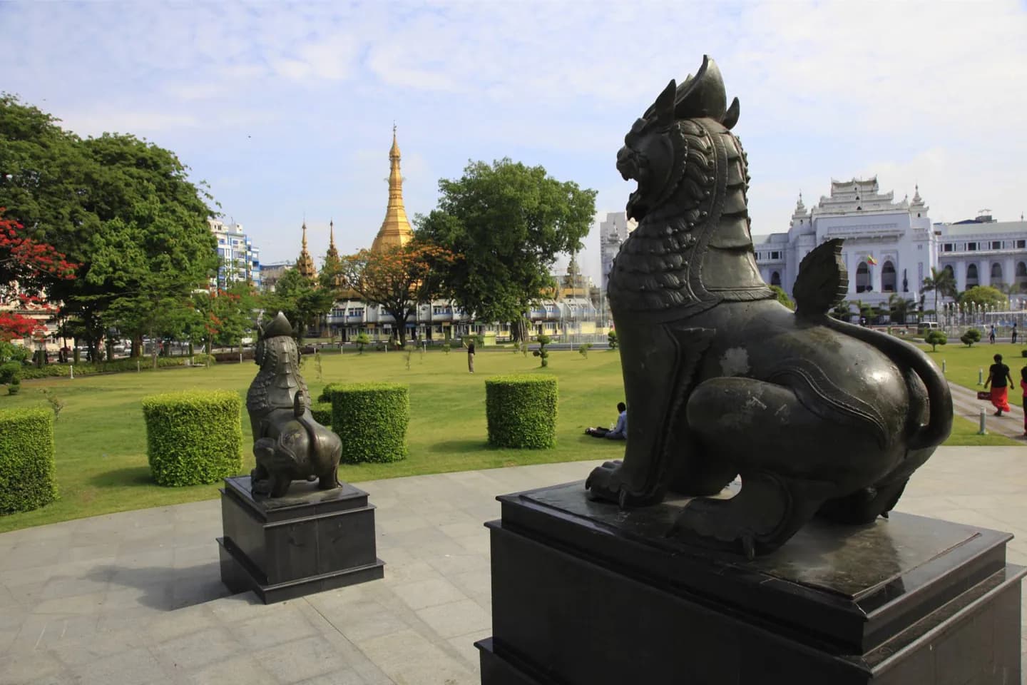 Maha Bandula Park · 2
