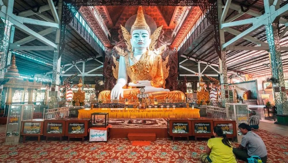 Nga Htat Gyi Pagoda