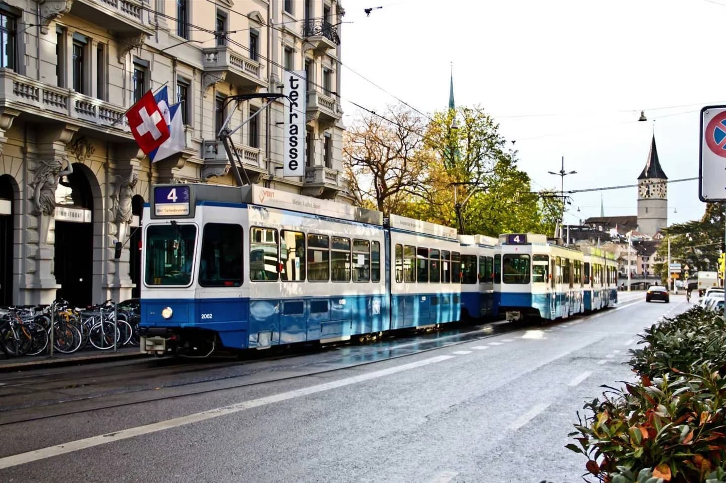 Tramways et bus