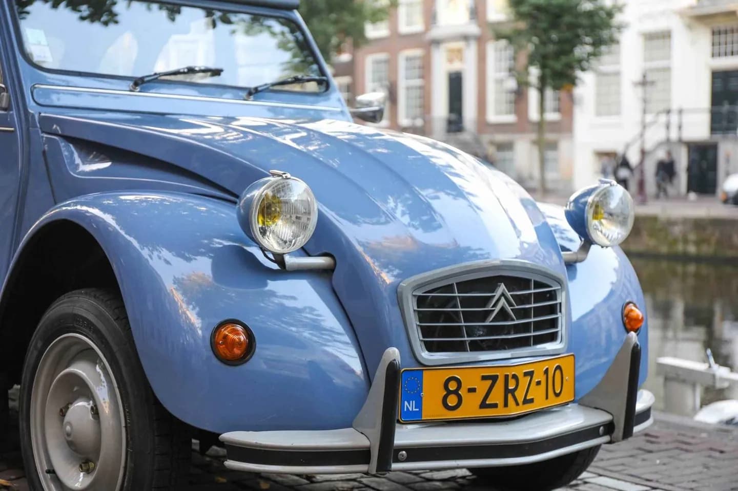 Se locomover por Amsterdã de carro