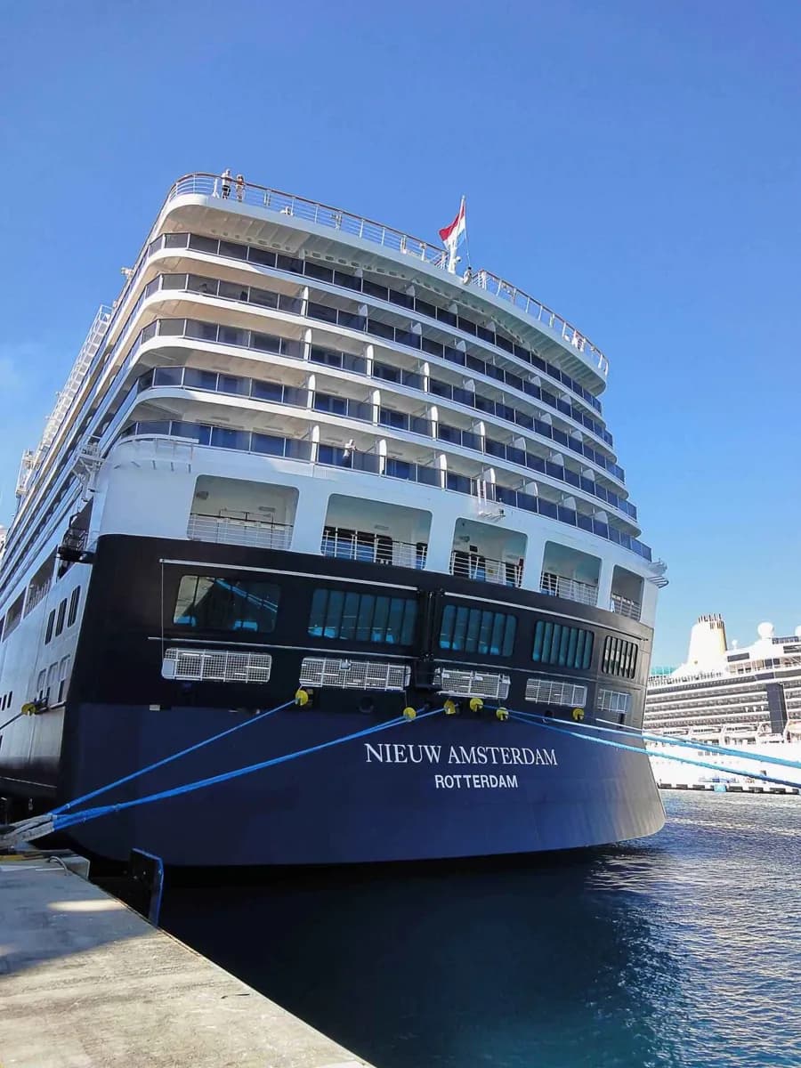 Arrivée à Amsterdam par la mer