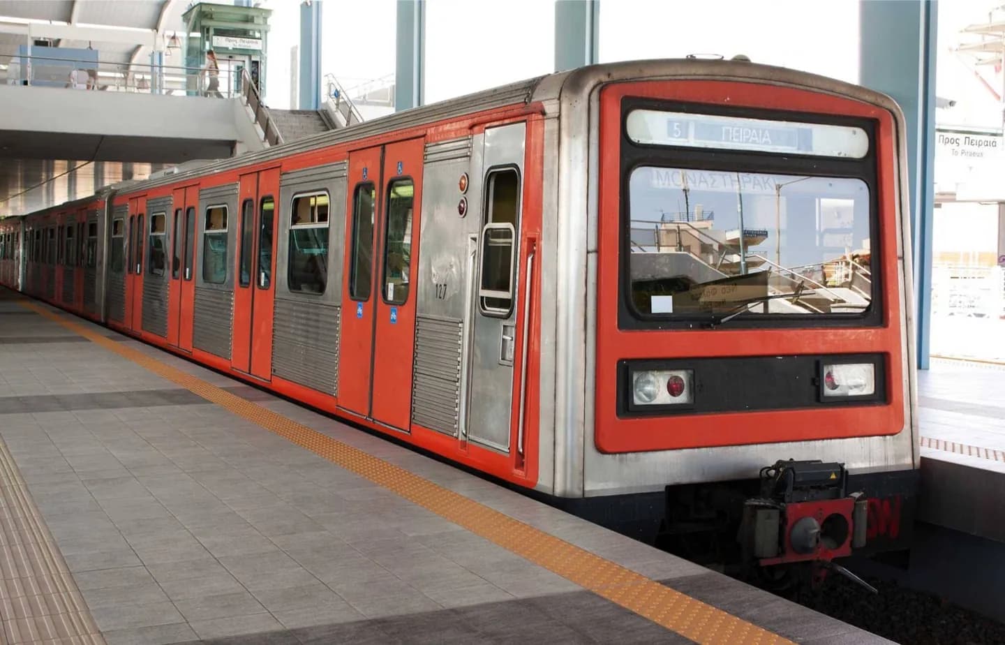 Arrivée à Athènes en train
