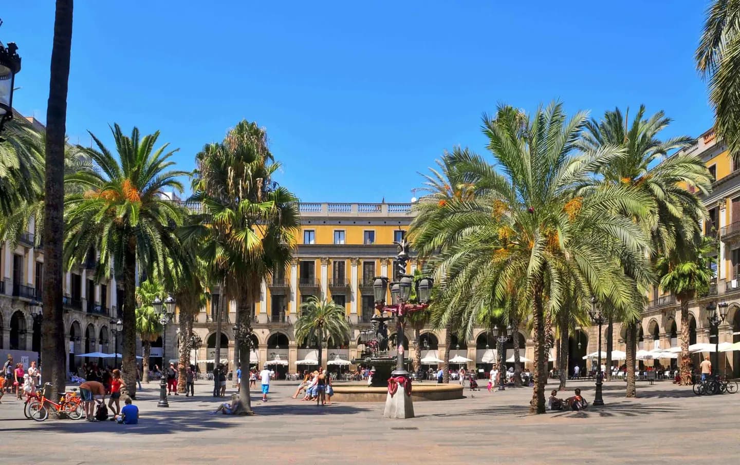 Leyendo Barcelona a través de sus puntos de referencia