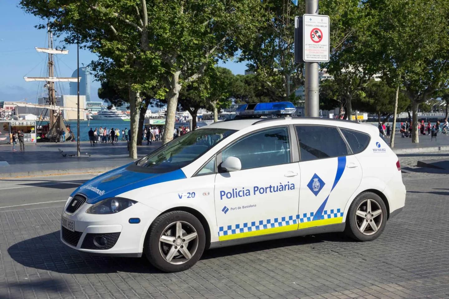 Keeping Belongings Safe in Barcelona