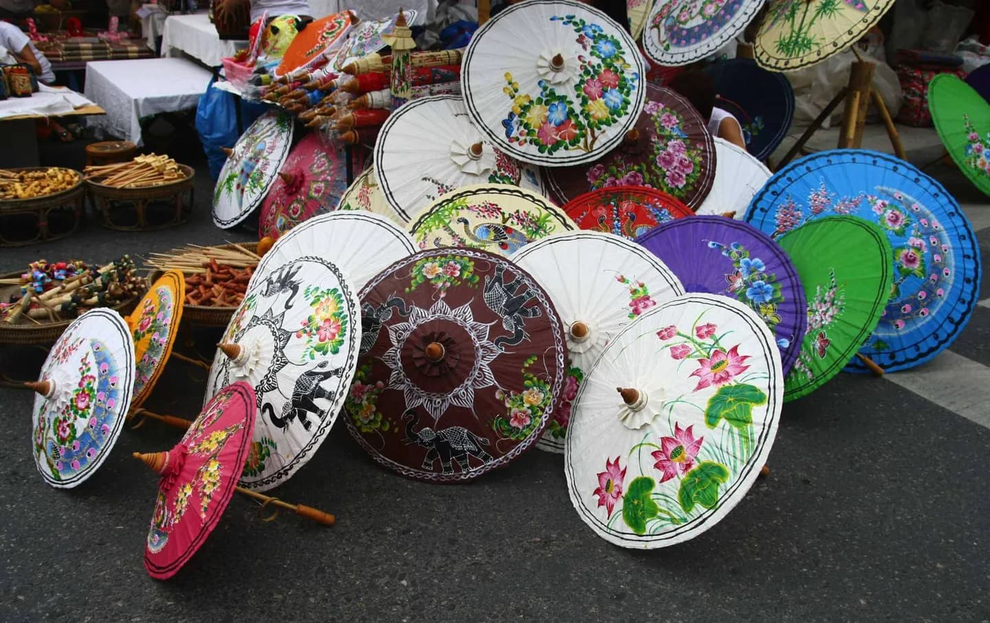 Chiang Mai markets and craft shopping