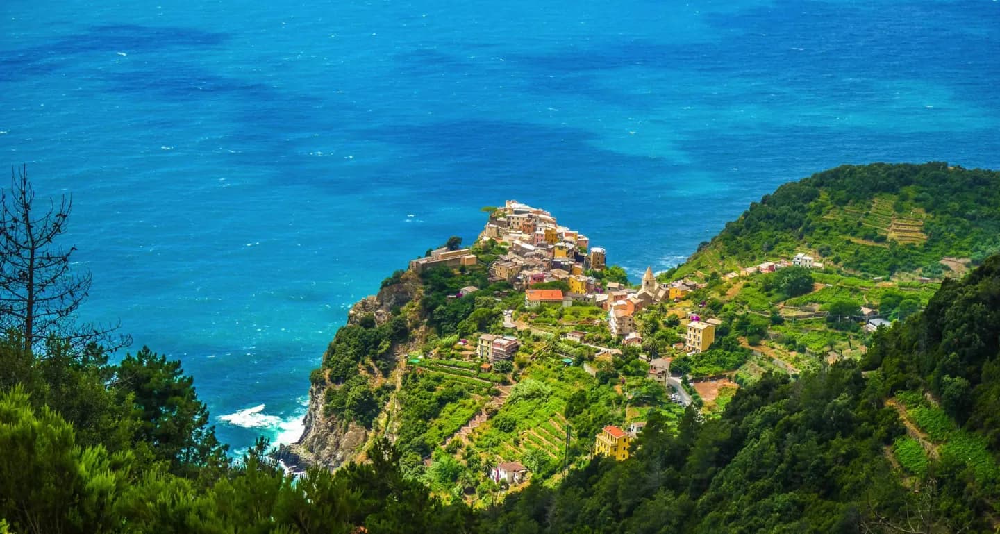 ¿Qué pueblo de Cinque Terre se siente diferente?