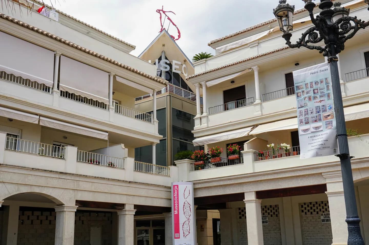 Nerja de la historia local a la playa