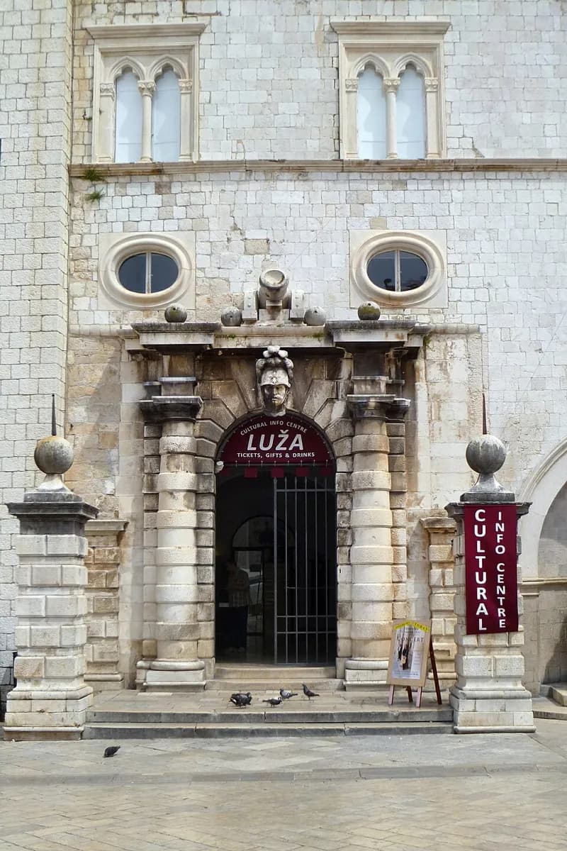 Bâtiment de la garde de la ville