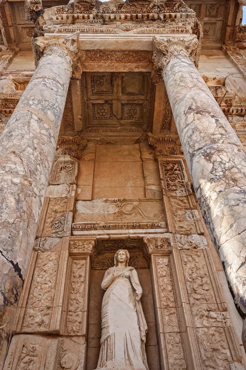 Efeso come capitale provinciale romana