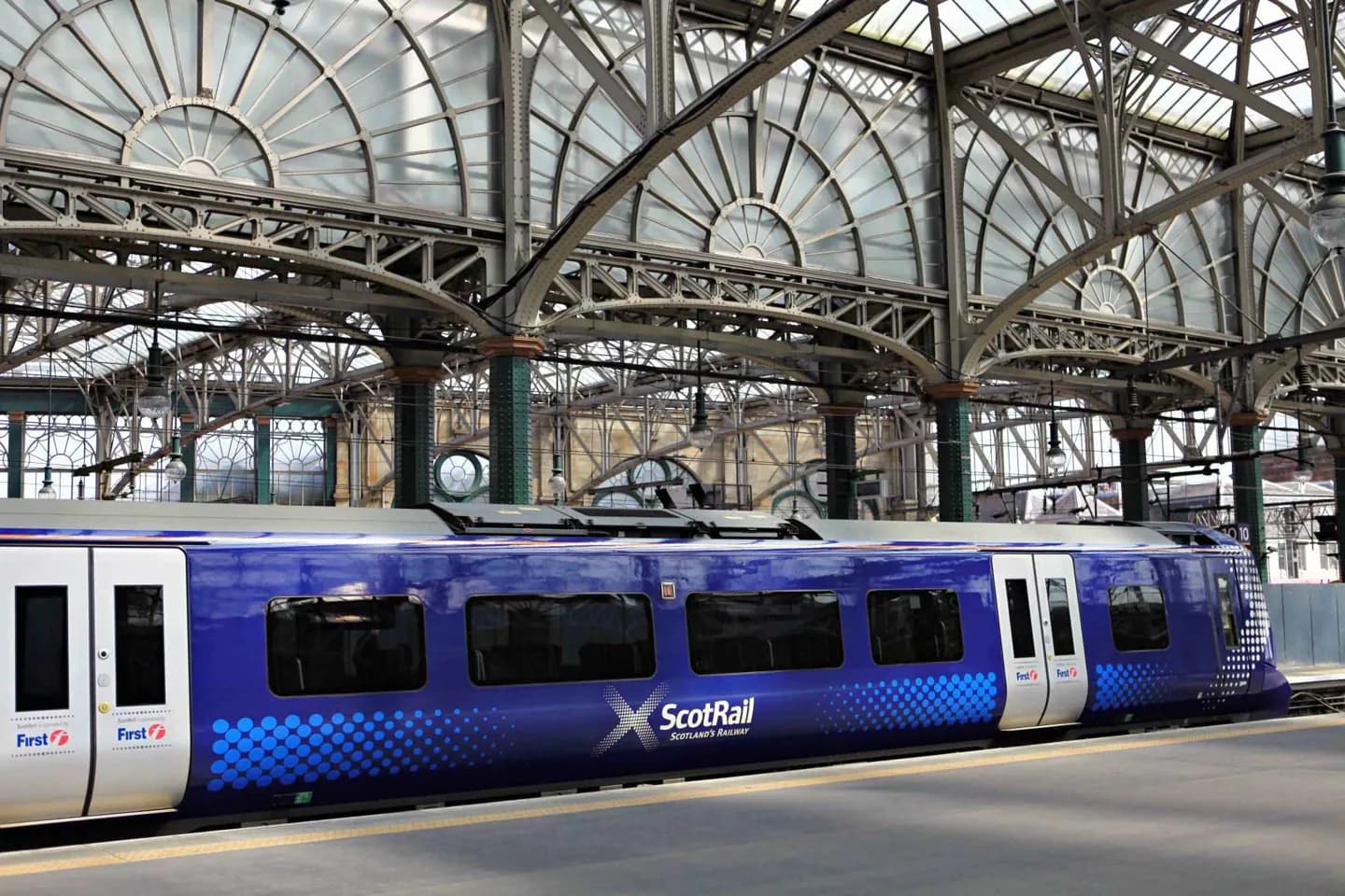 Sich in den verschiedenen Stadtteilen von Glasgow Fortbewegen