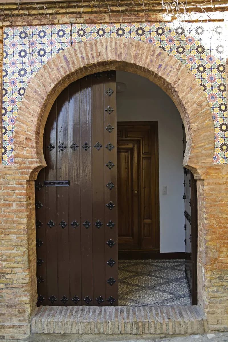 Alcazaba Qadima remains