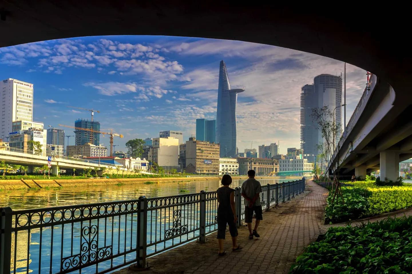 Straßen überqueren in Ho-Chi-Minh-Stadt