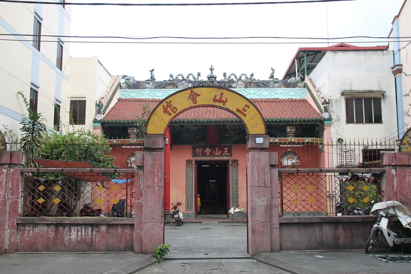 Tam Sơn Assembly Hall