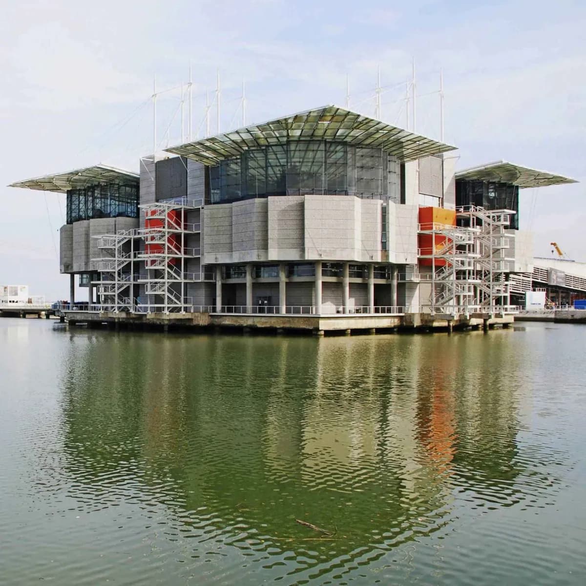 Oceanarium and Riverside Views