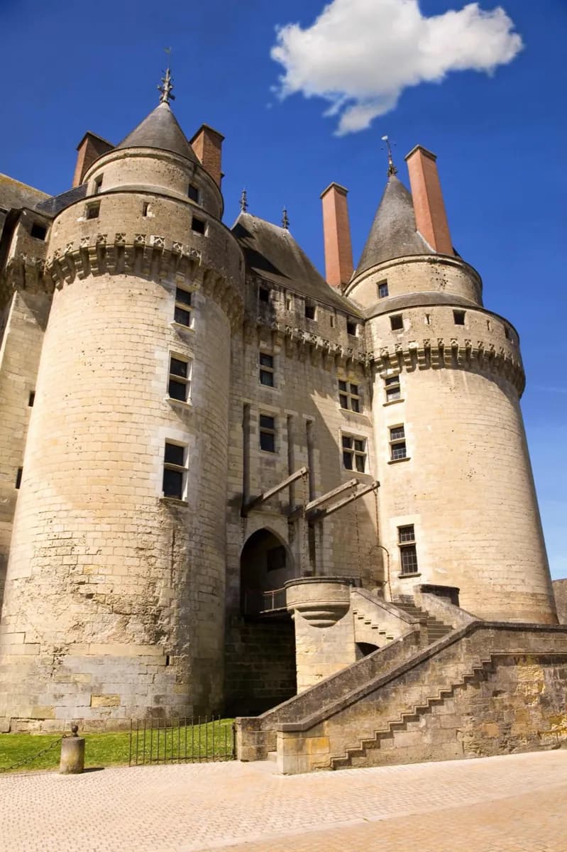 ¿Qué hace que Langeais sea un puente entre las eras del castillo?