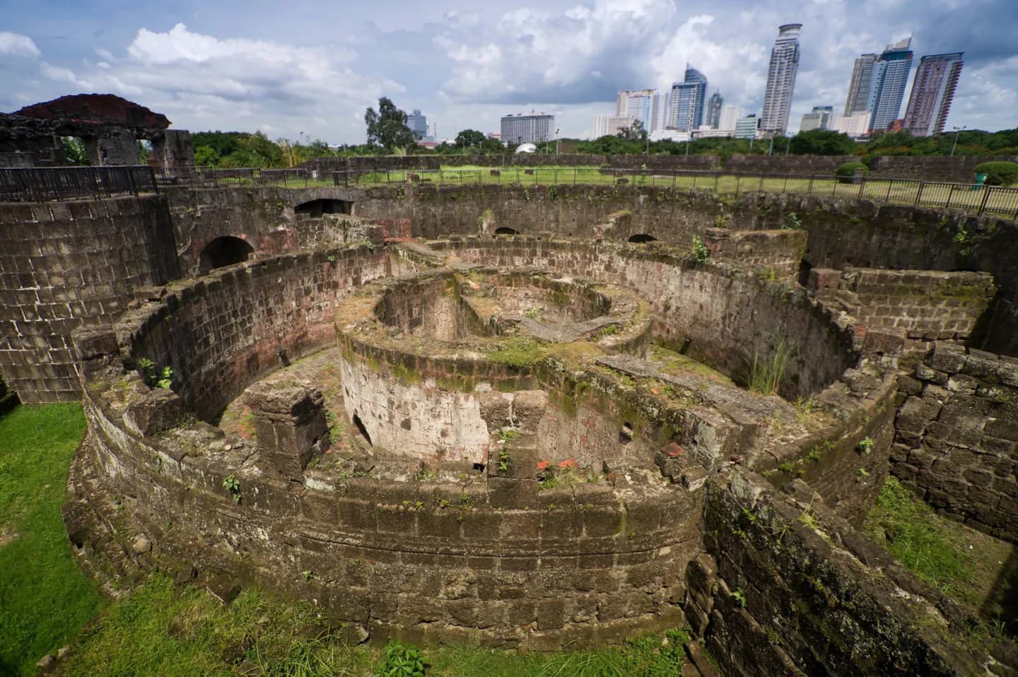 Intramuros