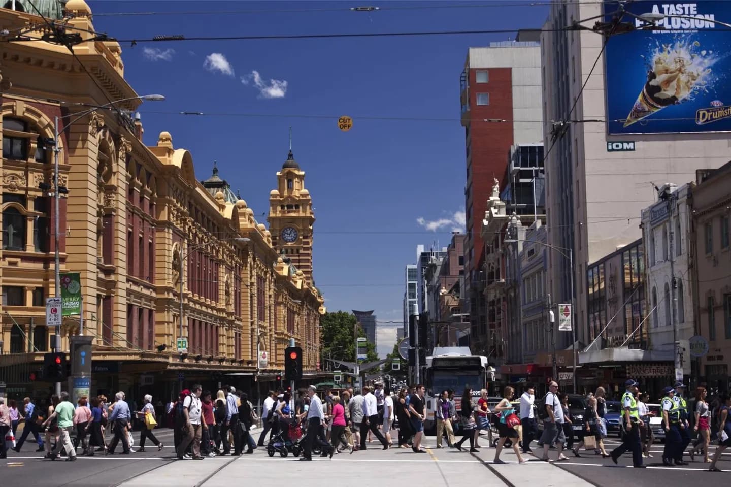 Arcades, Theatres and Creek Trails