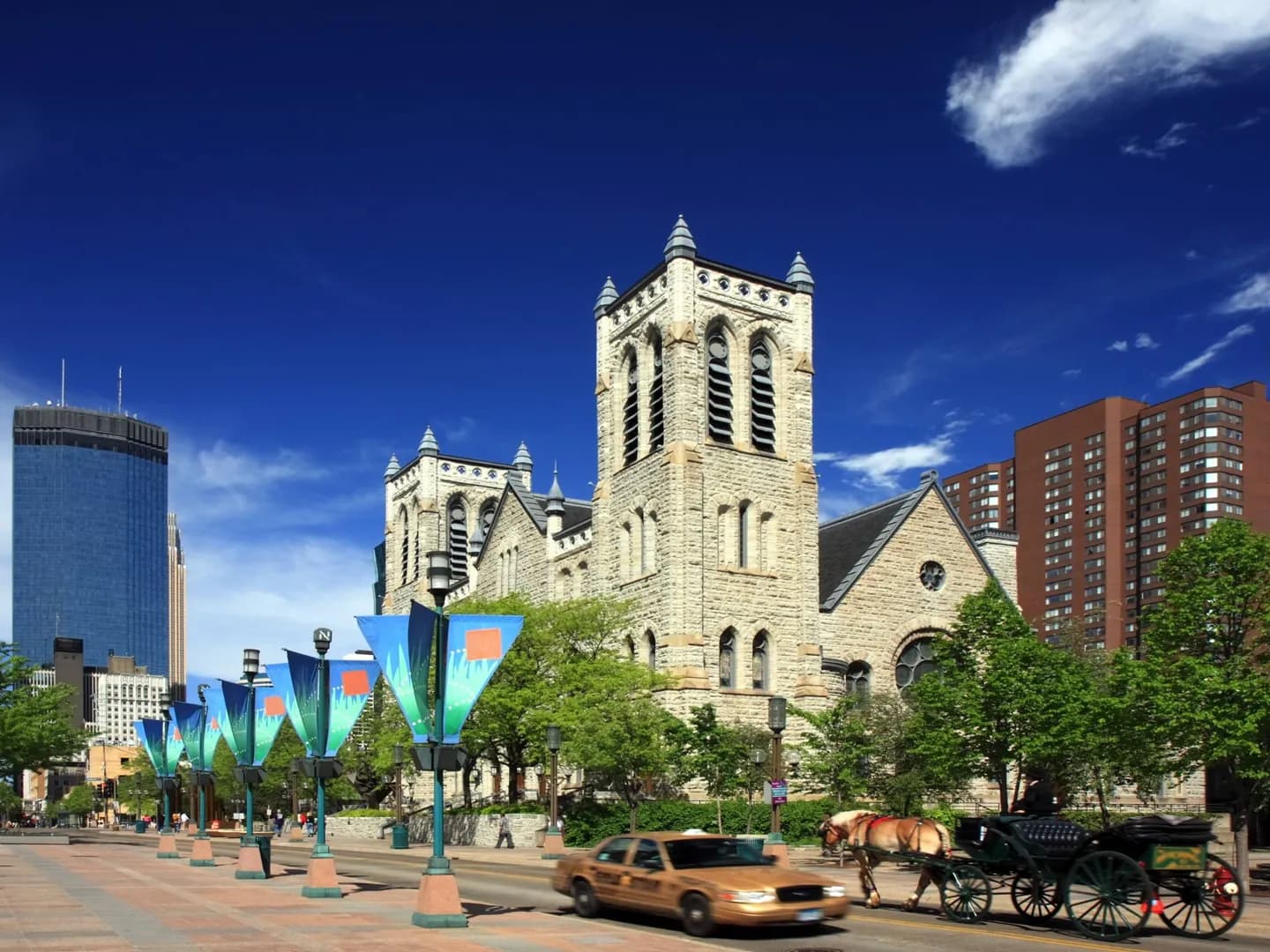Fé e Arquitetura Sagrada em Minneapolis