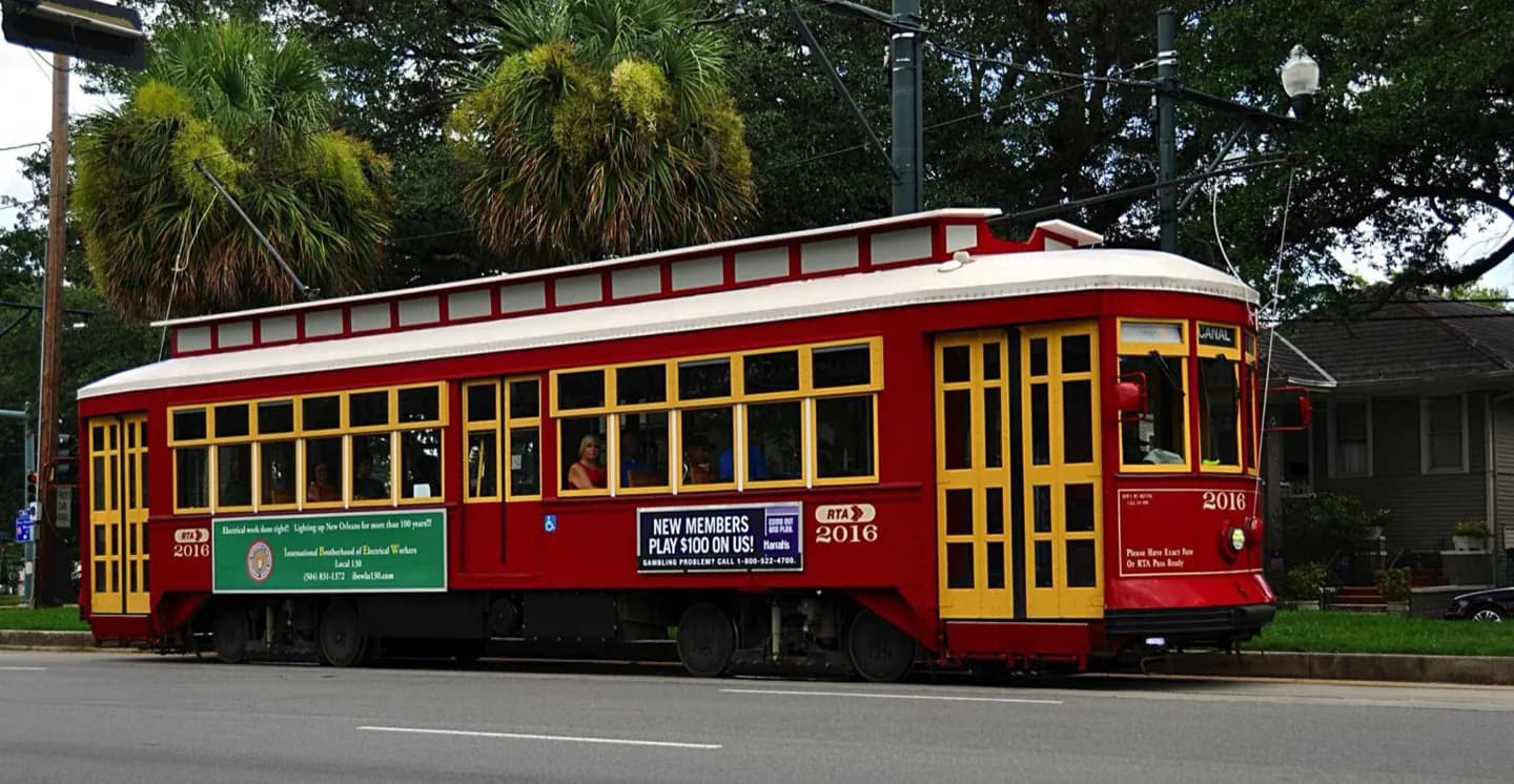 Viajar en tranvías de Nueva Orleans