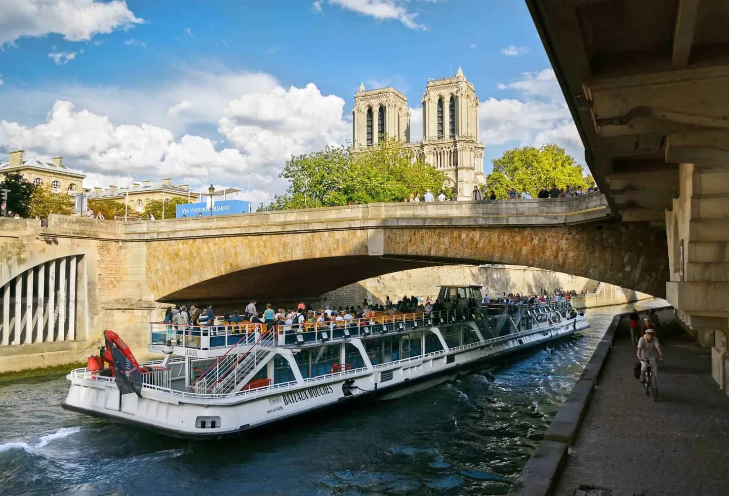 Seeing Paris from the Seine