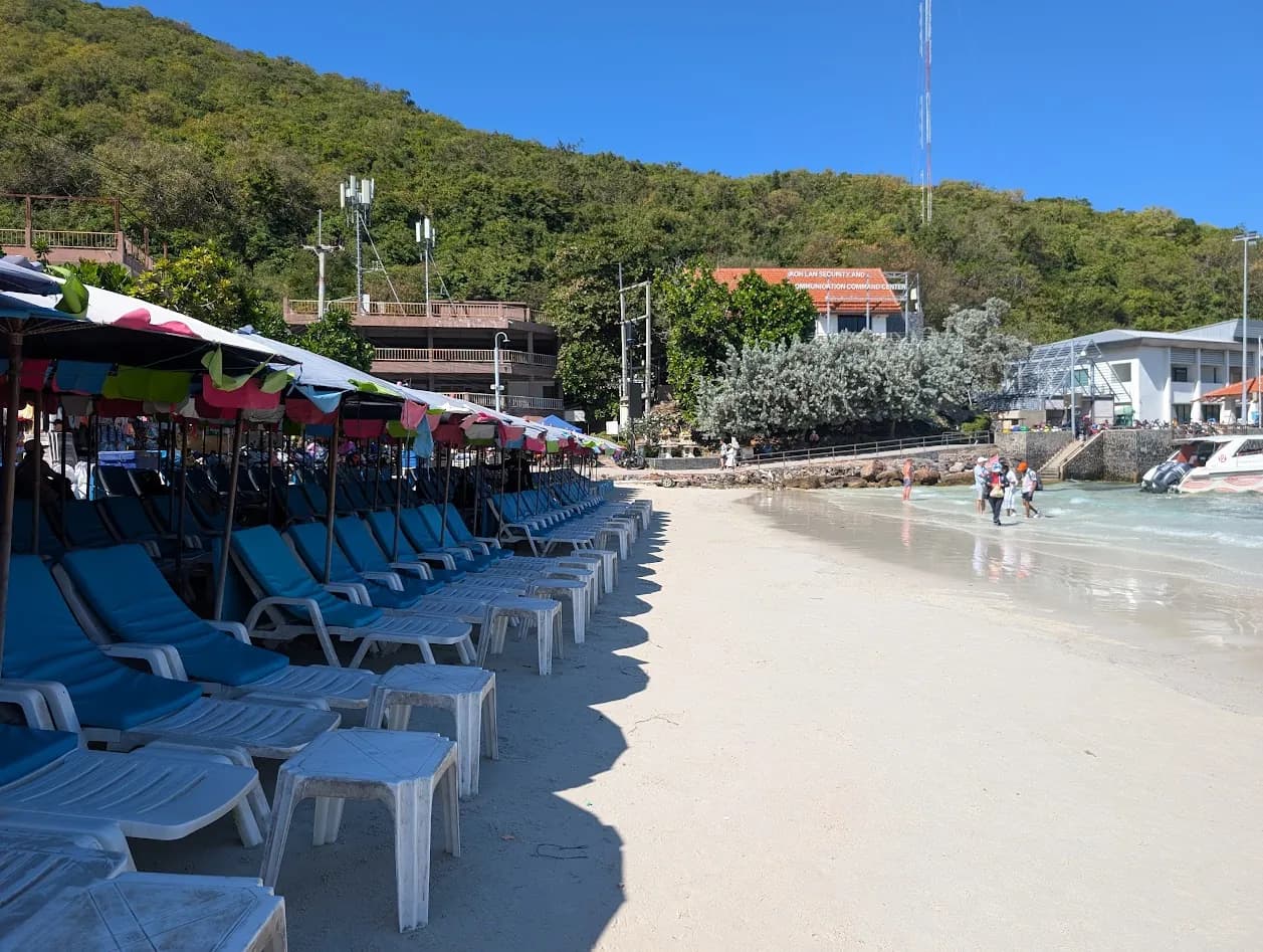 1日の島でコーランのビーチが3つ