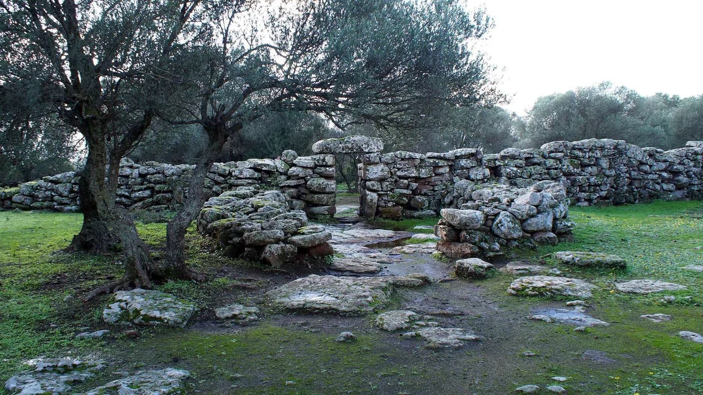 Pueblo nurágico de Serra Orrios