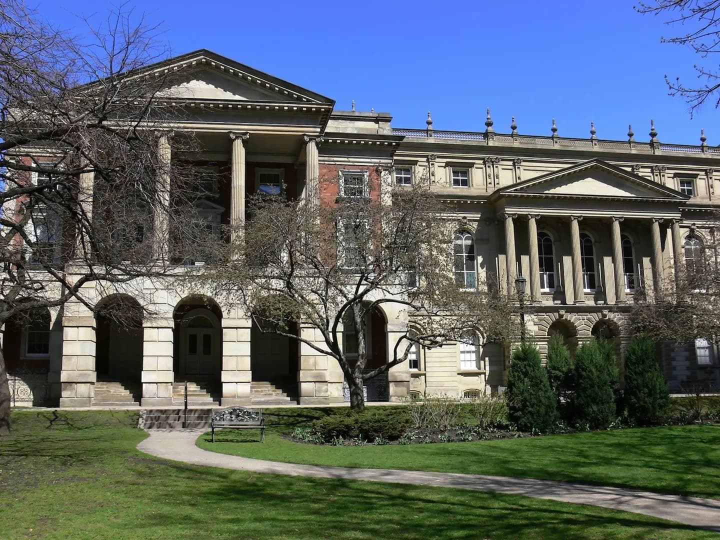 Historic Core and Neighbourhood Contrasts