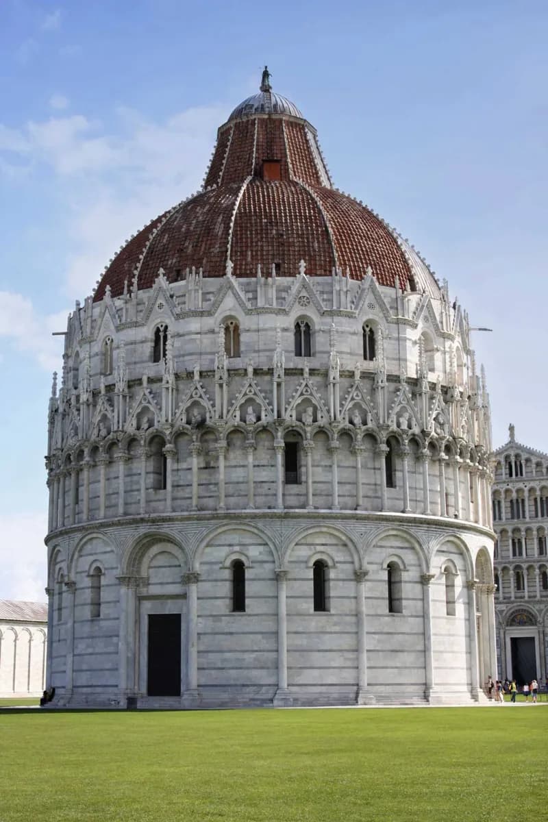 Pisa's Monuments and Quieter Corners