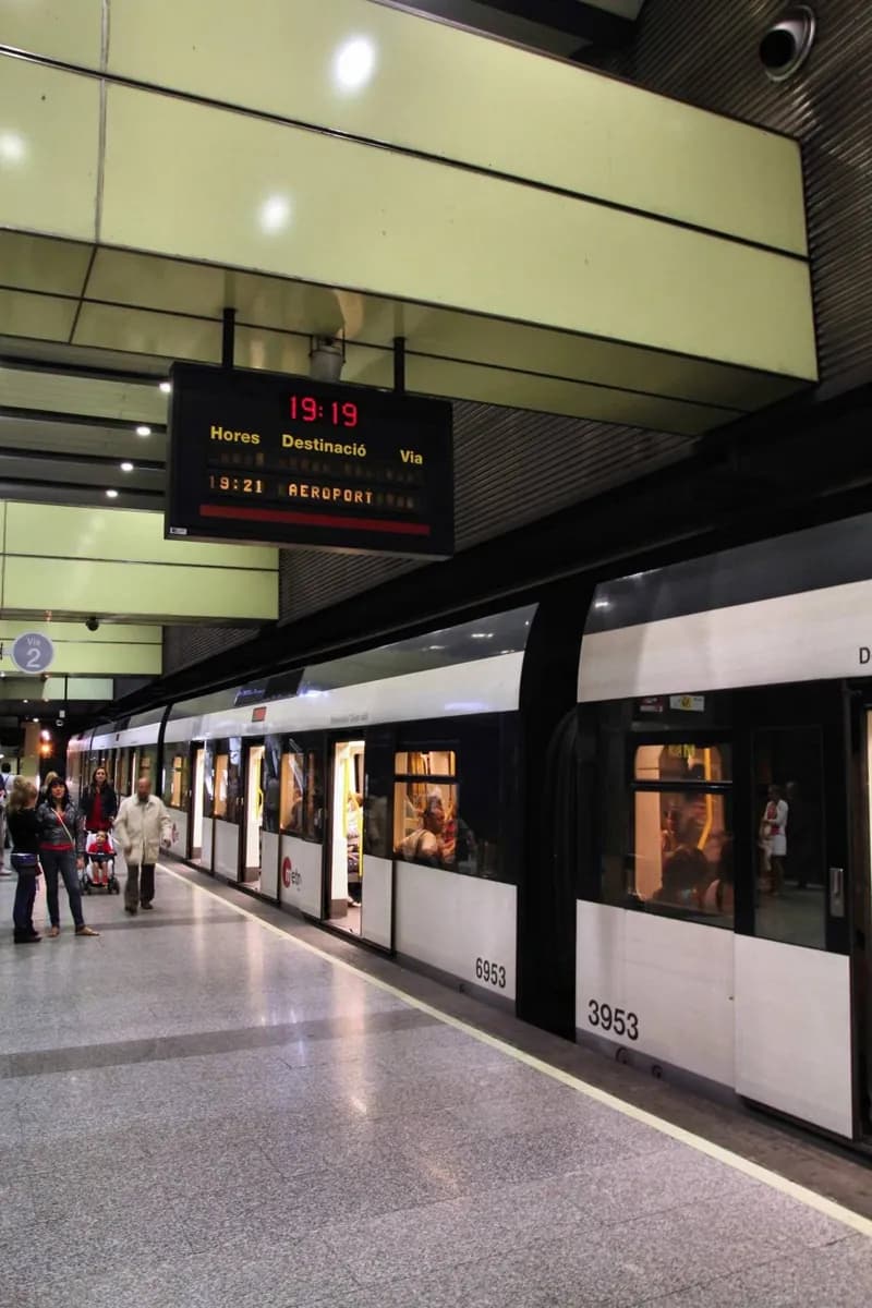 Conducir por Valencia en Metro y Tranvía