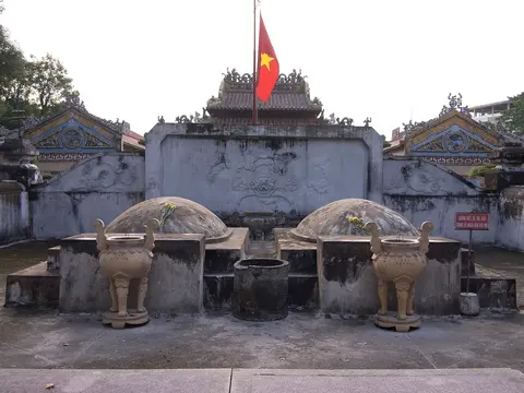 Lê Văn Duyệt Tomb