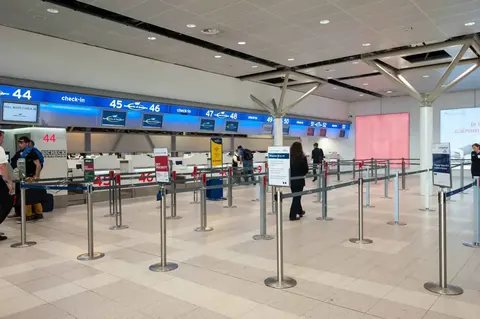 Ankunft in Bologna mit dem Flugzeug