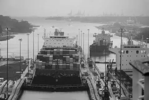 How the Panama Canal Crosses the Isthmus · 2