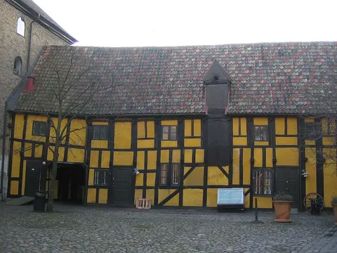 Hedmanska gården