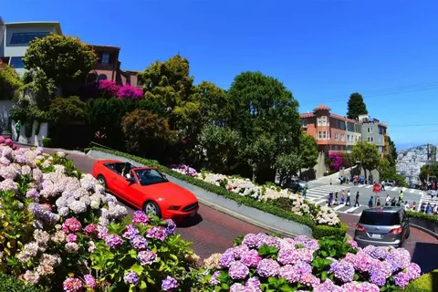 Lombard Street · 4