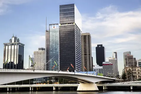 How Brisbane Grew Around the River · 2