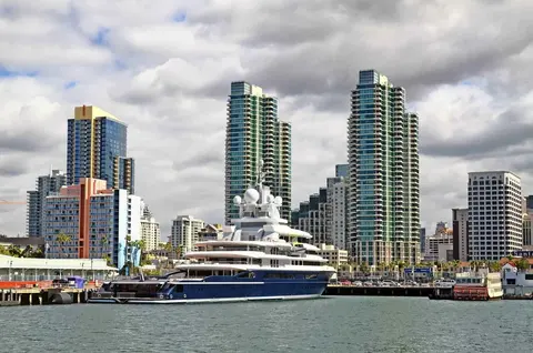 Broadway Pier · 2