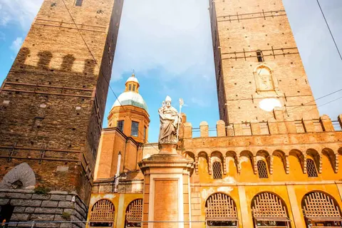 Bologna's Landmark Buildings and Squares