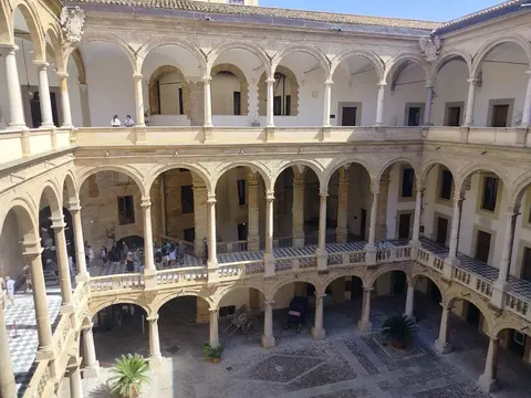 Palermo: Arte e Mercados Árabes-Normandos