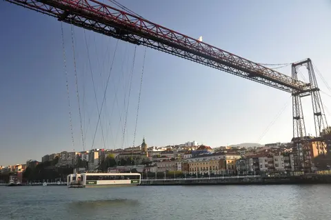 Ponte de Bizkaia · 2