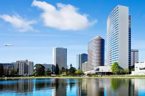Oakland · 2