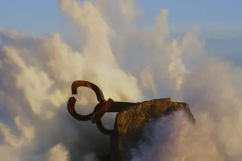 Peine del Viento (Le peigne à vent) · 2