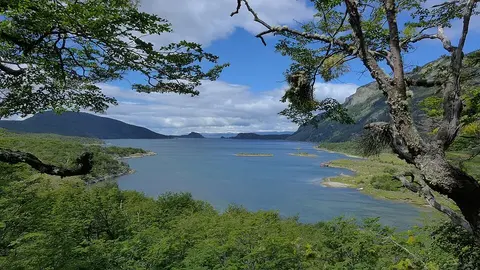 Promenade Bahía Lapataia